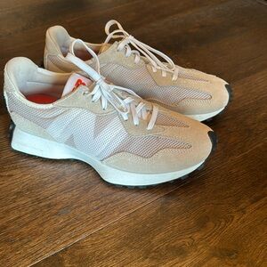 New Balance 327
